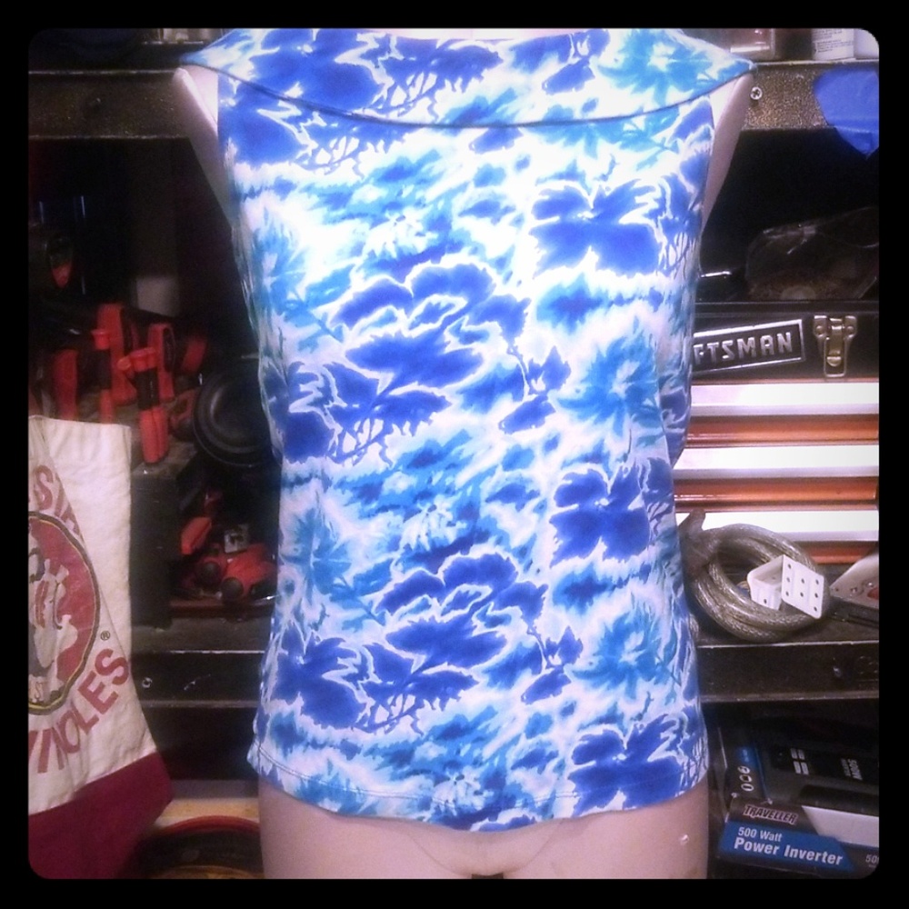 Blue and white sleeveless shirt